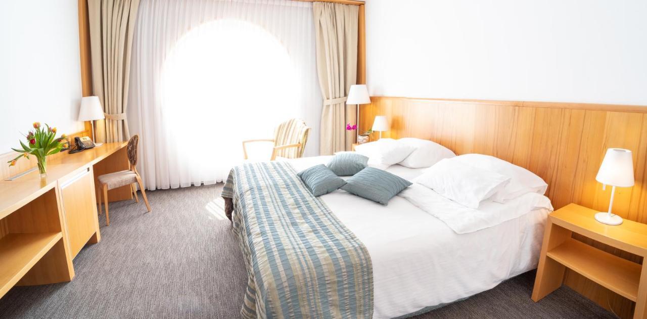 Hotel Jozef Idrija Esterno foto
