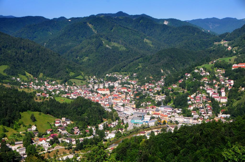 Hotel Jozef Idrija Esterno foto